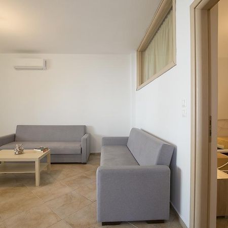 Velia Boutique Apartments オウランオウポリ エクステリア 写真
