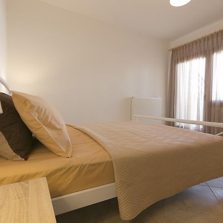 Velia Boutique Apartments オウランオウポリ エクステリア 写真