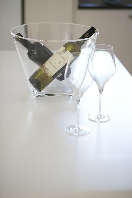 Velia Boutique Apartments オウランオウポリ エクステリア 写真
