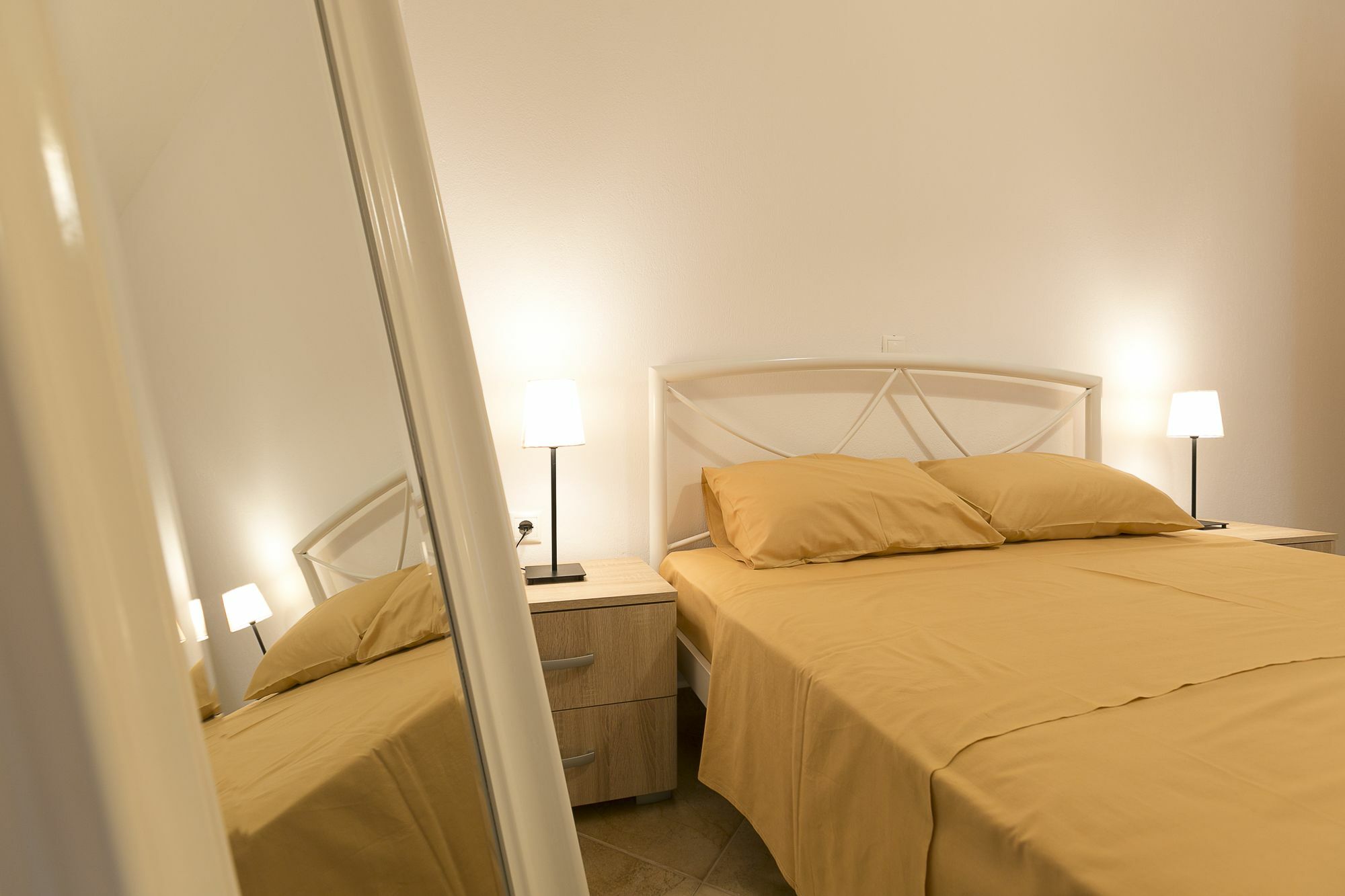 Velia Boutique Apartments オウランオウポリ エクステリア 写真
