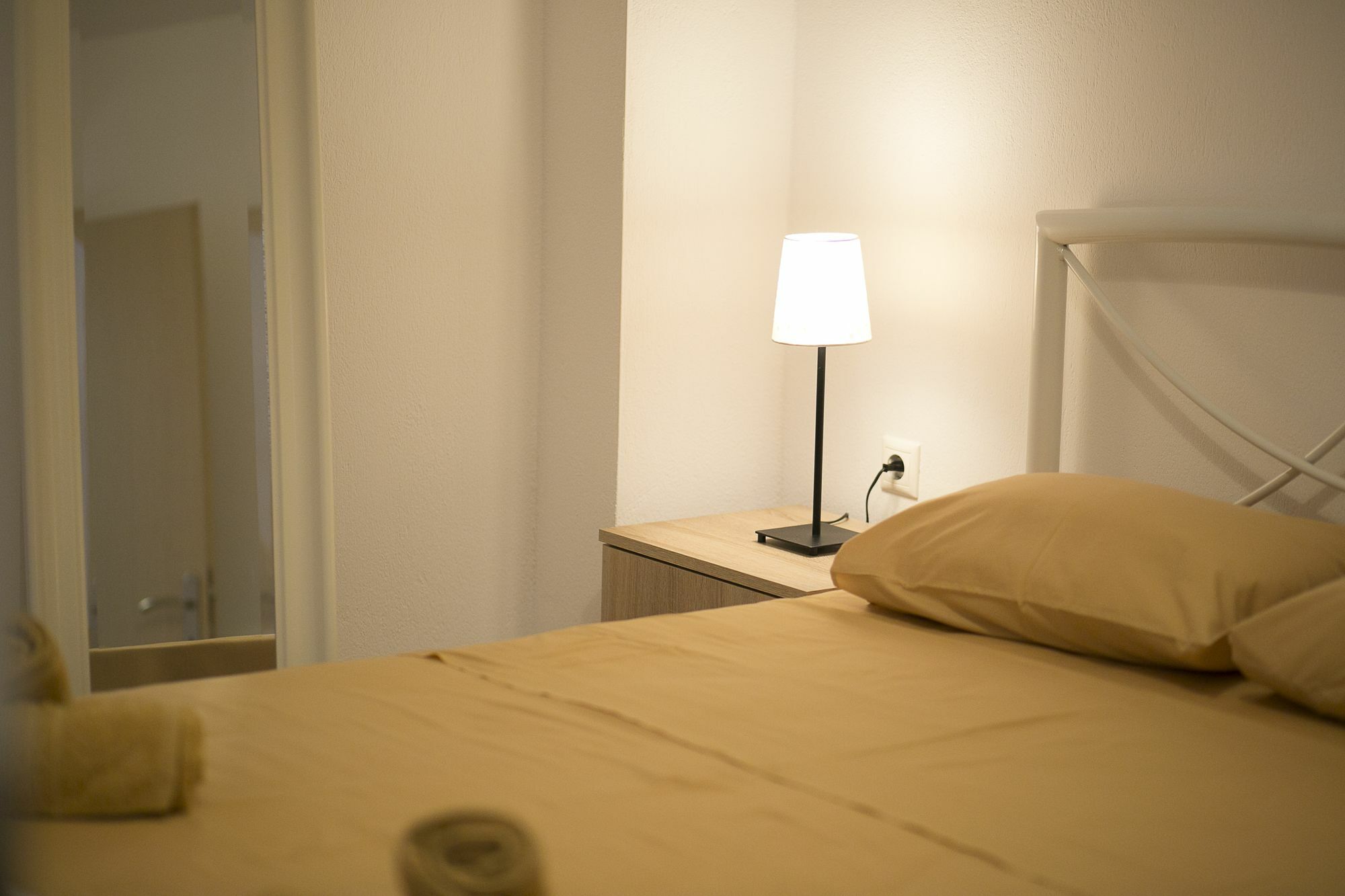 Velia Boutique Apartments オウランオウポリ エクステリア 写真